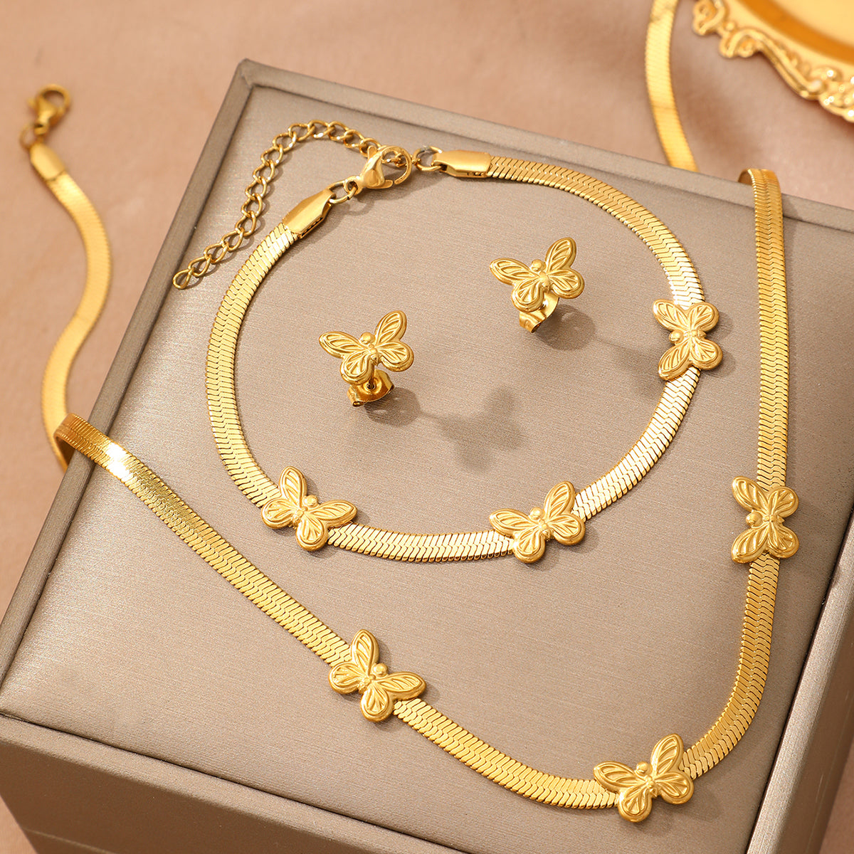 3pc Butterfly Accent Jewelry Set