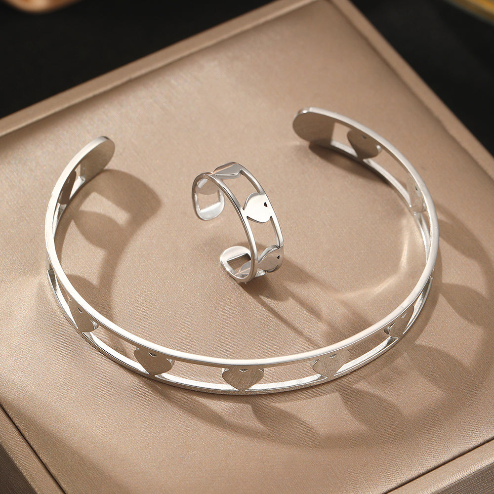2pc Gold Heart Cutout Bracelet & Ring Set