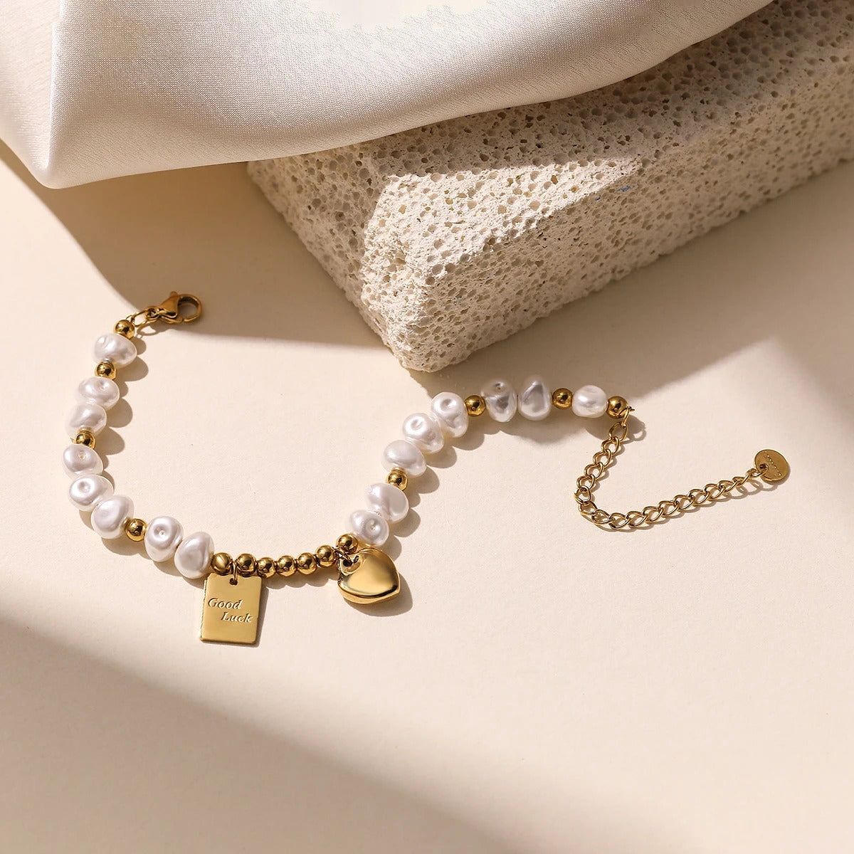 "Good Luck" Tagged Pearl Bracelet