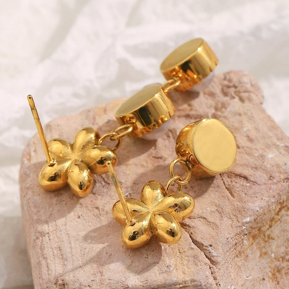 Dainty Floral Pearl Earrings
