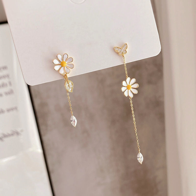 Daisy Drop Mismatched Earrings