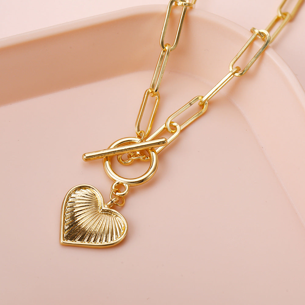 Chunky Heart Pendant Chain Necklace