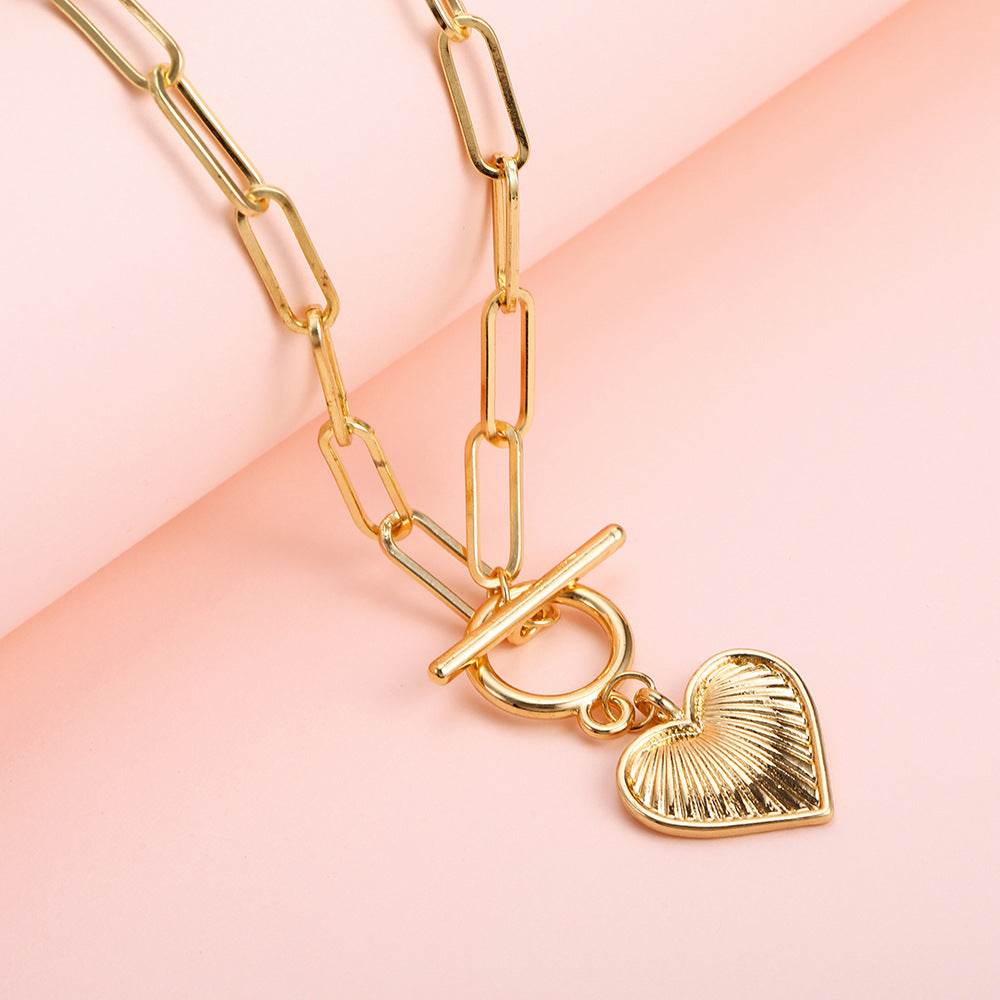 Chunky Heart Pendant Chain Necklace