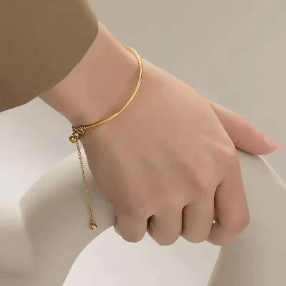 Minimalist Ball Accent Chain Bracelet
