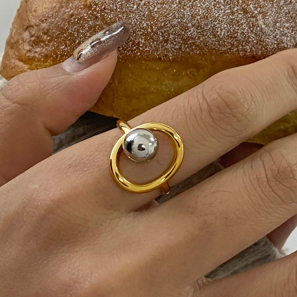 Geometric Hollow Gold Ring