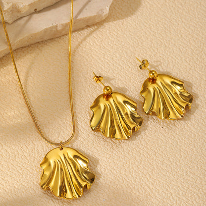 Gold Shell Pendant Necklace & Earring Set