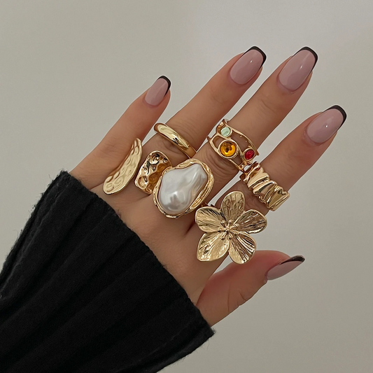 Irregular Floral Baroque Ring Set