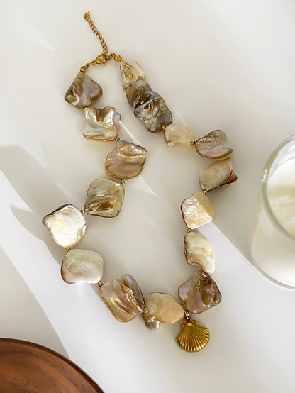 Chunky Shell Pearl Choker with Gold Seashell Charm