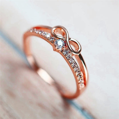 Chic Bow Infinity Zirconia Ring