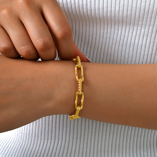Textured Gold Link Chain Bracelet