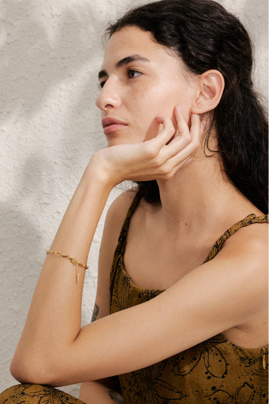 Dainty Gold Chain Drop Bracelet