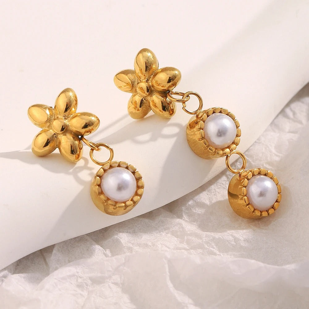 Dainty Floral Pearl Earrings