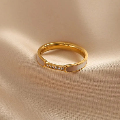 Dainty Shell Diamond Ring