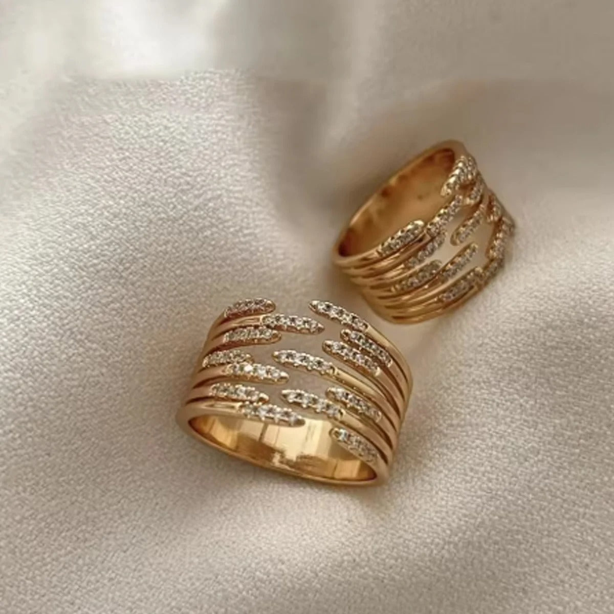 Asymmetric Rhinestone Splitting Wave Ring