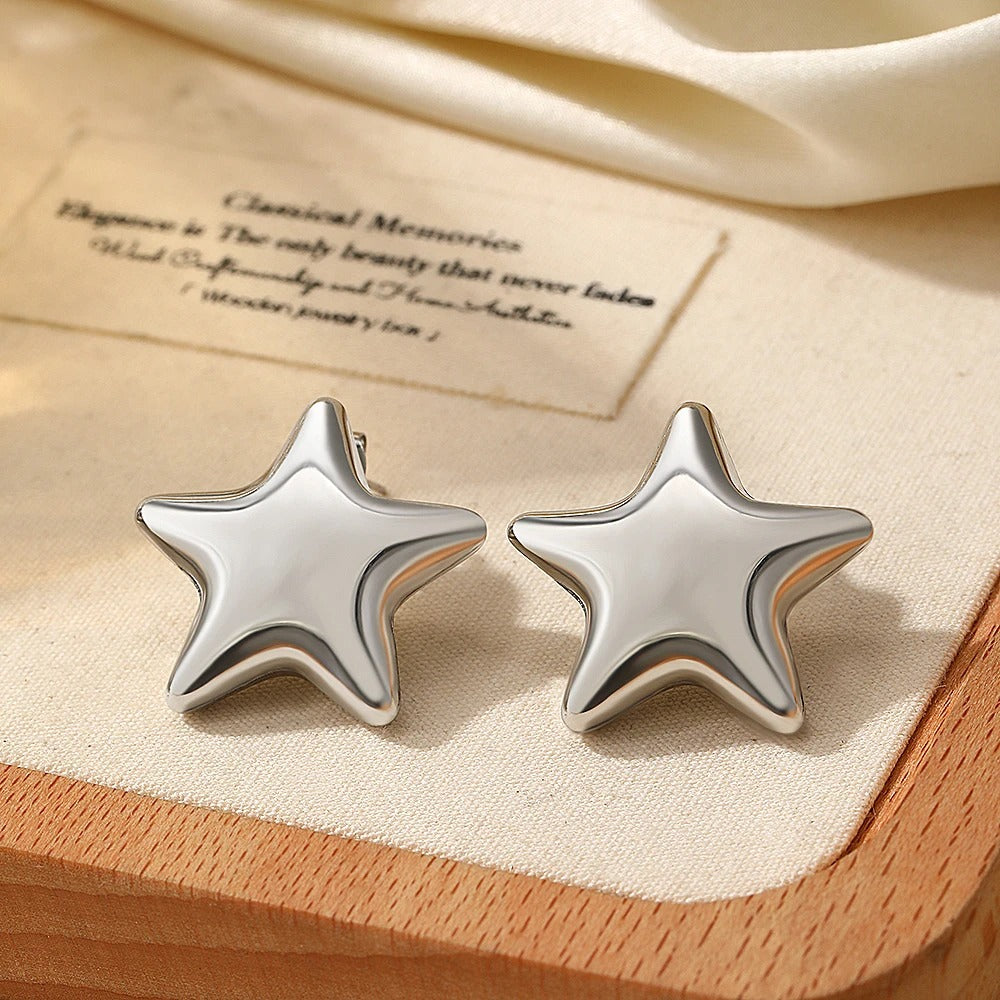 Minimal Star Earrings