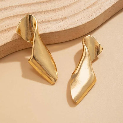 Irregular Twisted Stud Earrings