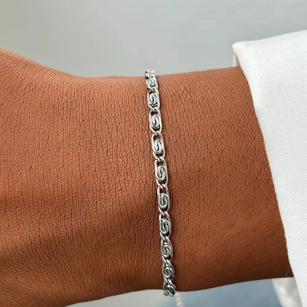 Elegant Scroll Bracelet
