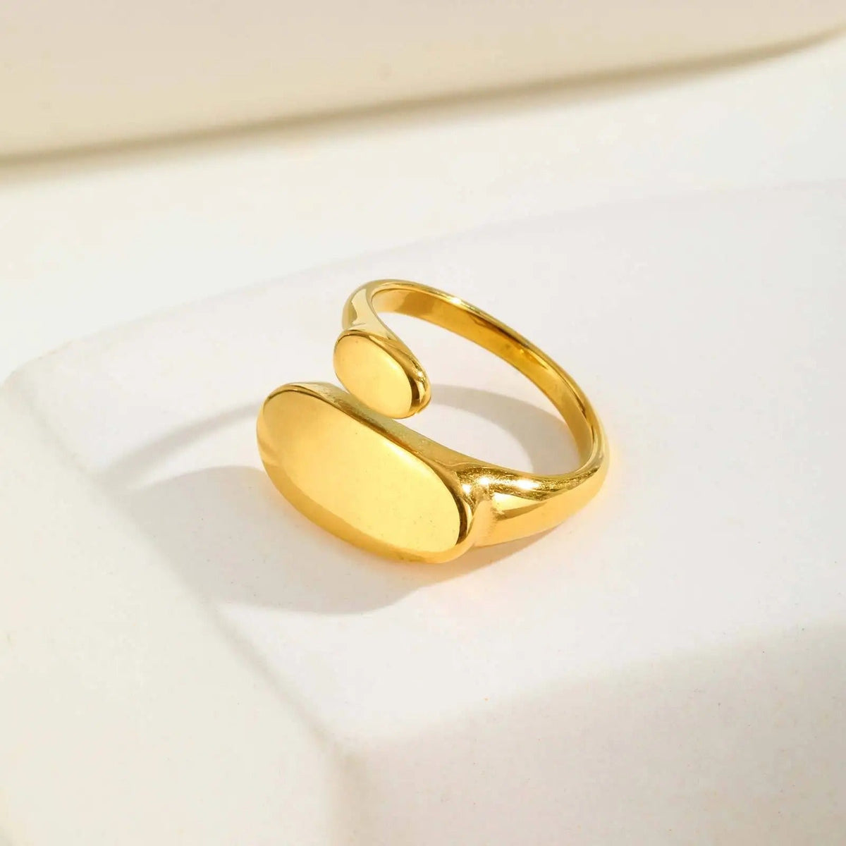 Minimal Geometric Open Ring