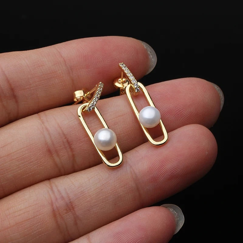 Dainty Pearl Necklace & Earrings Set