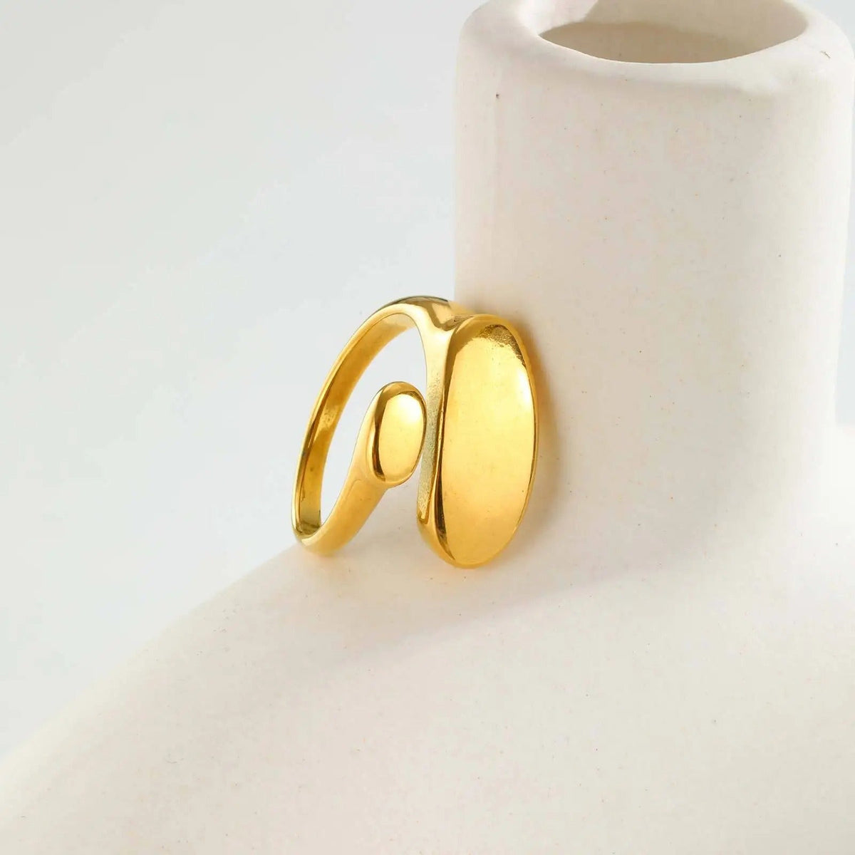 Minimal Geometric Open Ring