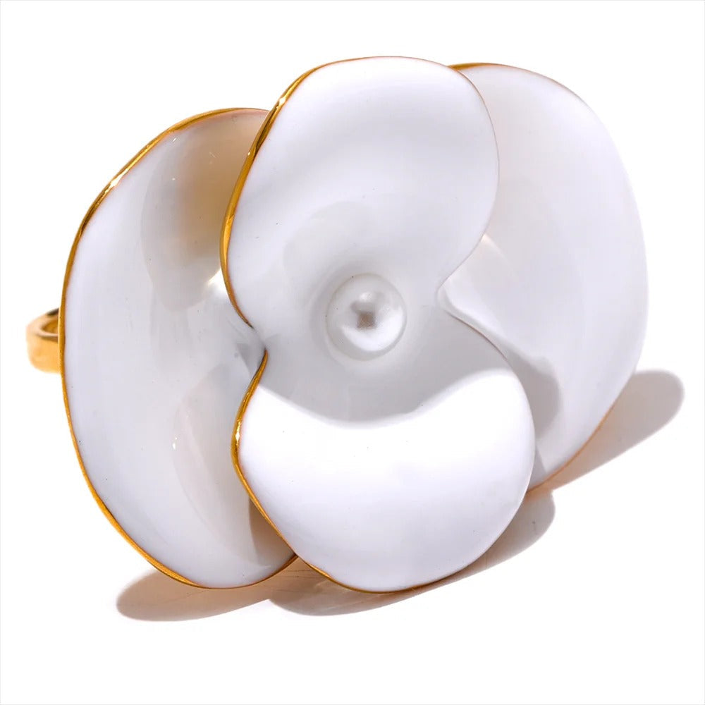 Exquisite White Enamel Flower Ring